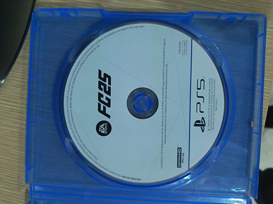 Продам диски на ps 5 Fifa 25 и hello neighbor 2