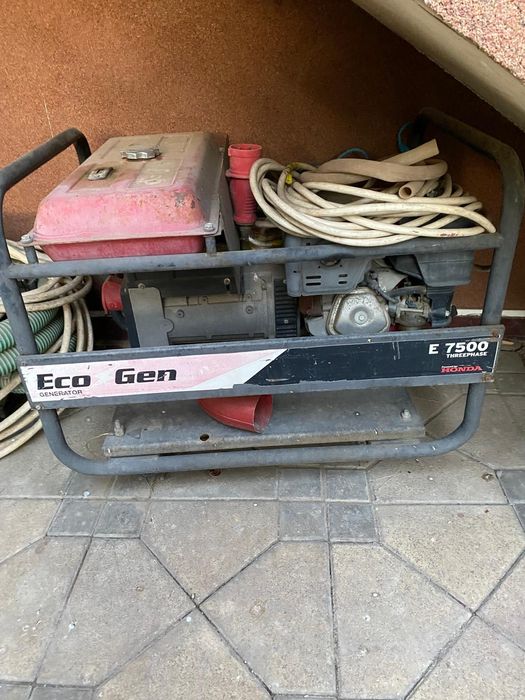 Generator Honda trifazic