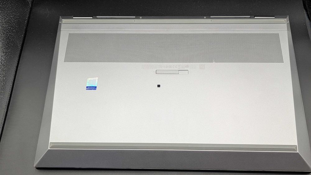 notebook HP Zbook Fury 17 G7 i7-10850H GTX3000