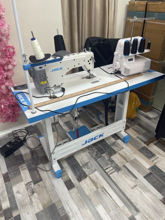 Продается швейная машина и оверлок в рассрочку, каспи ред или в кредит