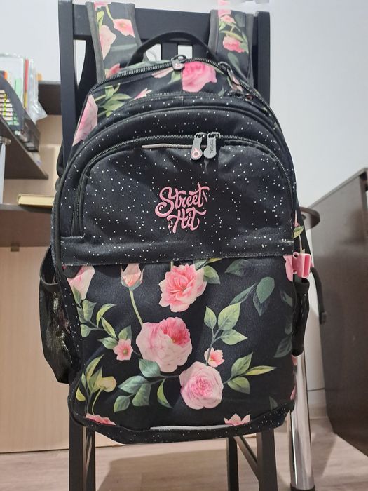 продам 2 школьных рюкзака