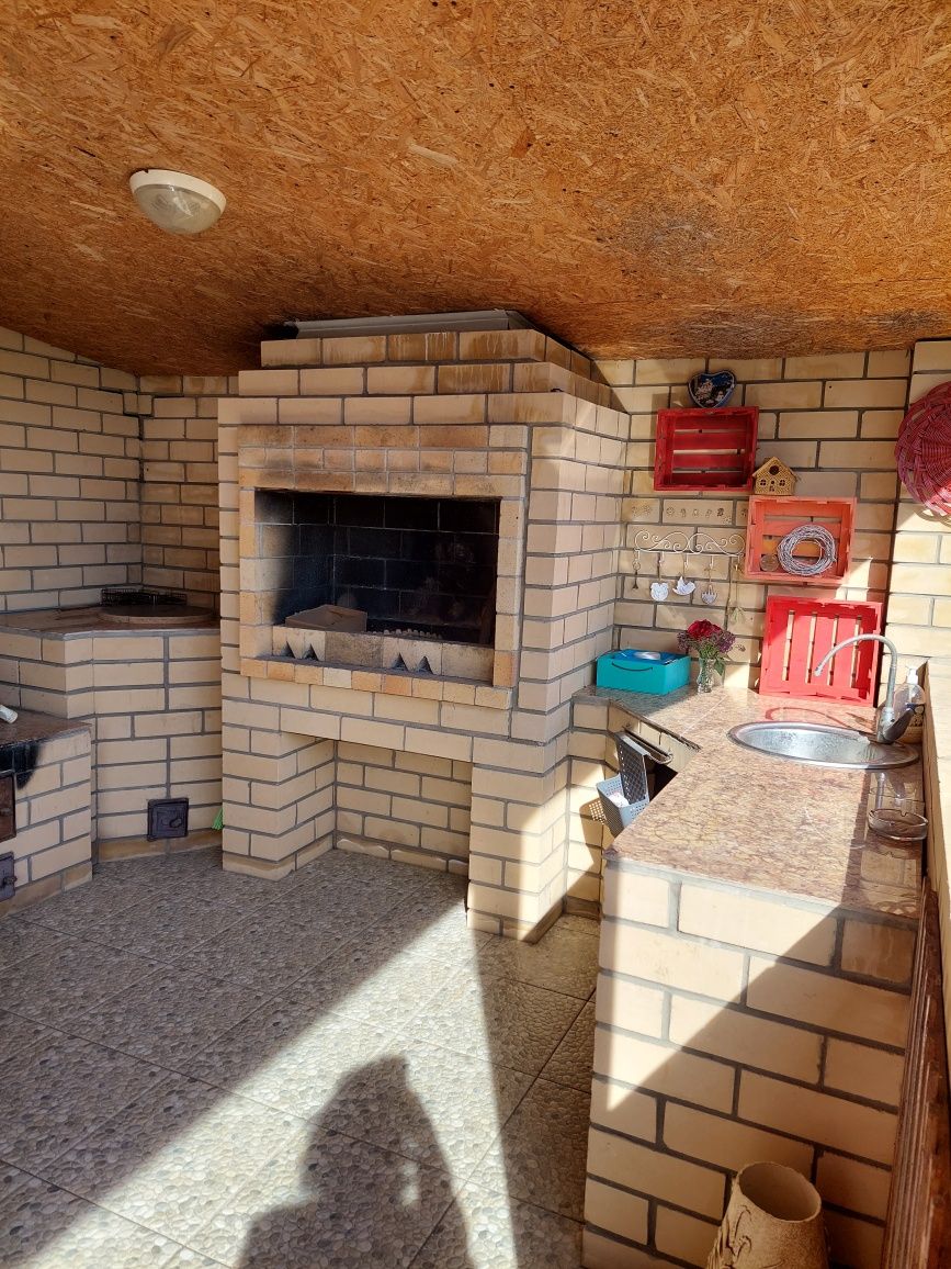 Сдам посуточно коттедж