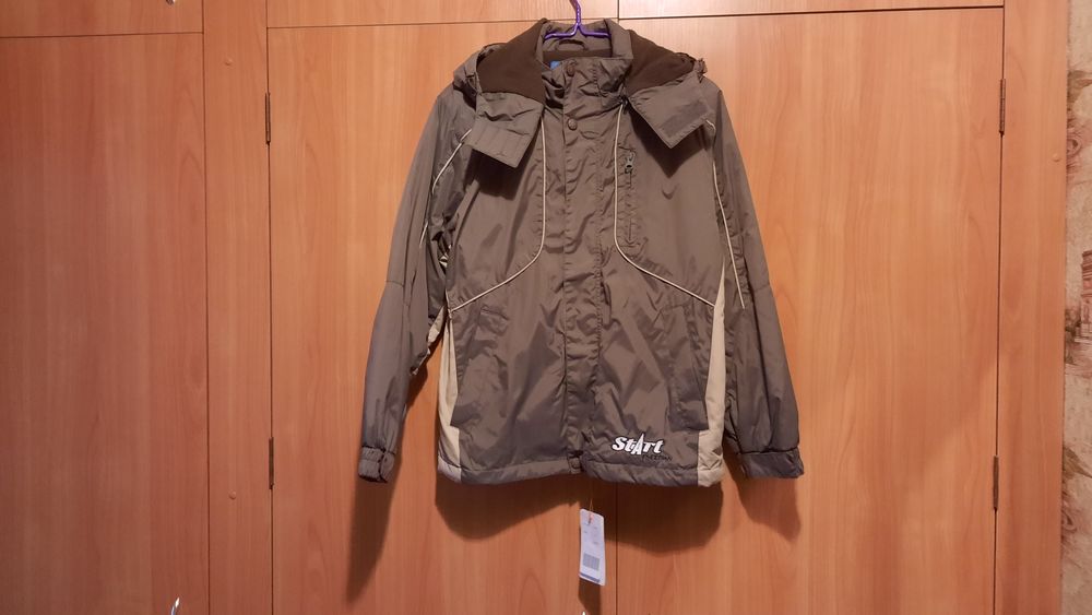 Новая ветровка рост 145см