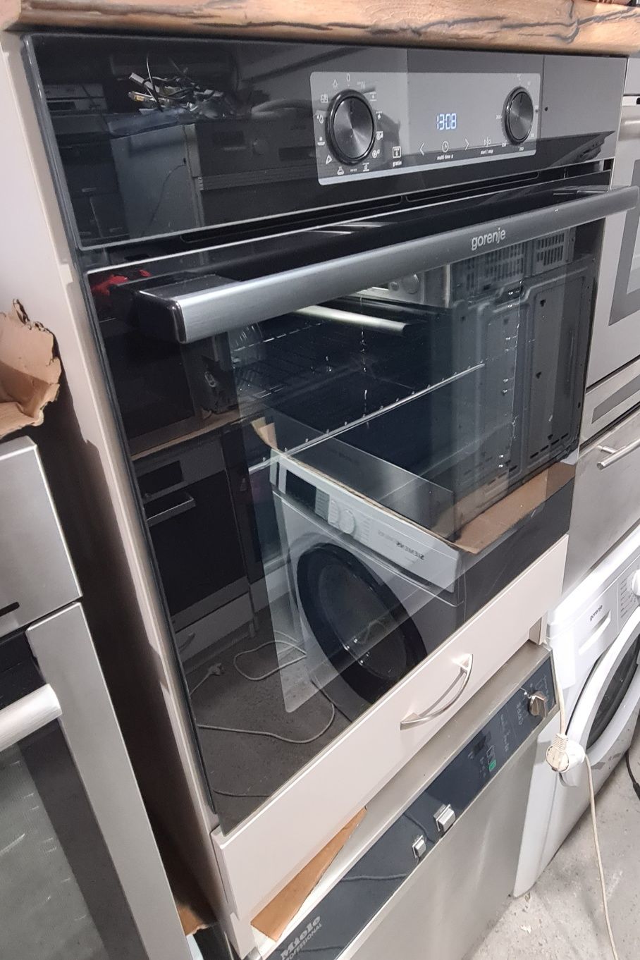 Като Нова Фурна за вграждане Gorenje 77л