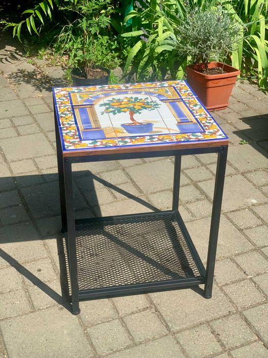 Masuta decorativa handmade faianta spaniola, 45x45 cm blat