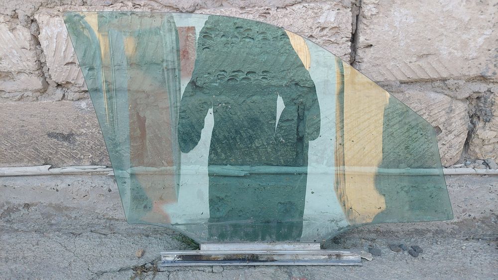 Стекло на мерседес