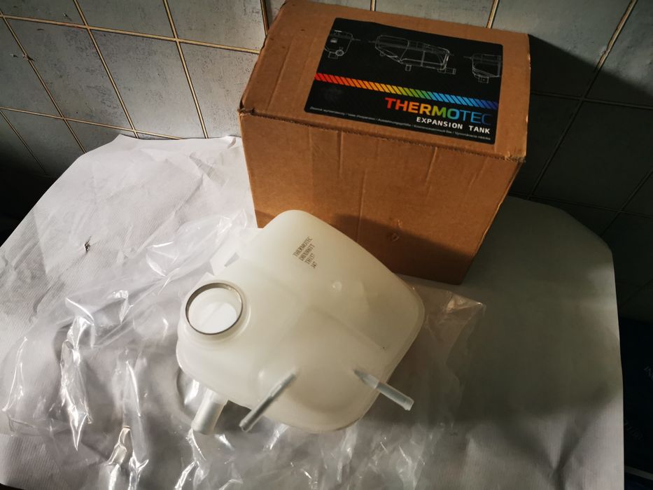 НОВО! Казанче Антифириз АСТРА Г разширителен съд капачка Опел течност