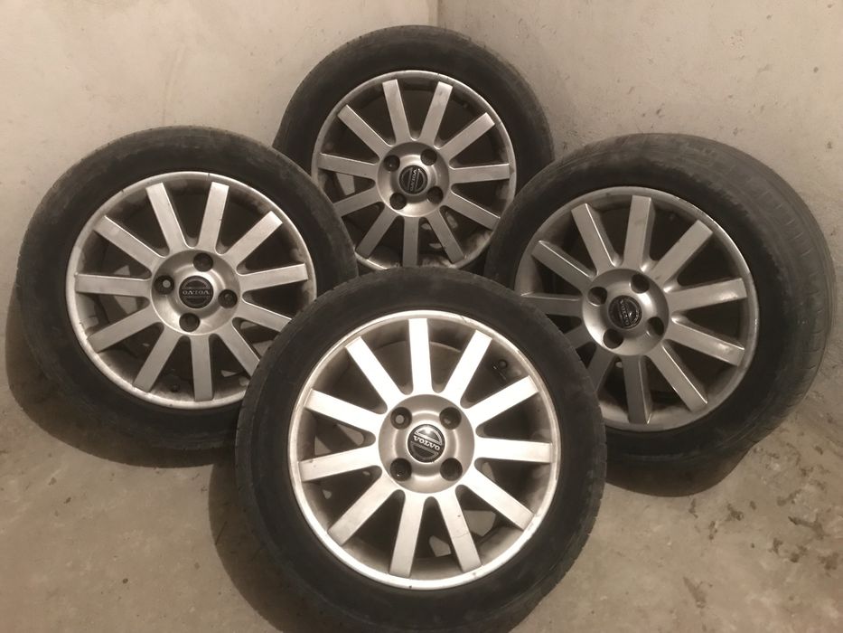 Оригинални алуминиеви джанти volvo c40 / v40 16-ки