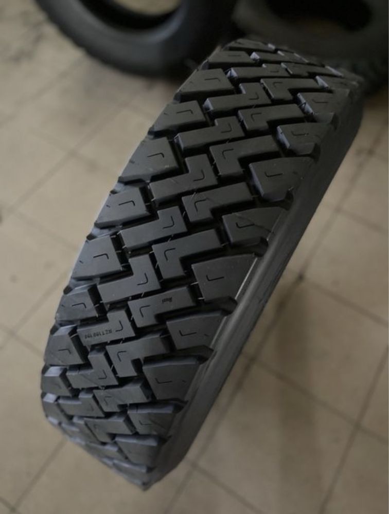 Anvelopa 215/75 R17,5 sau 235/75 R17,5 Calitate Premium Garantie 2 ani