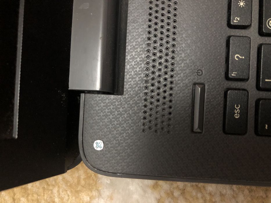 Vand Laptop HP H250 G7, utilizat