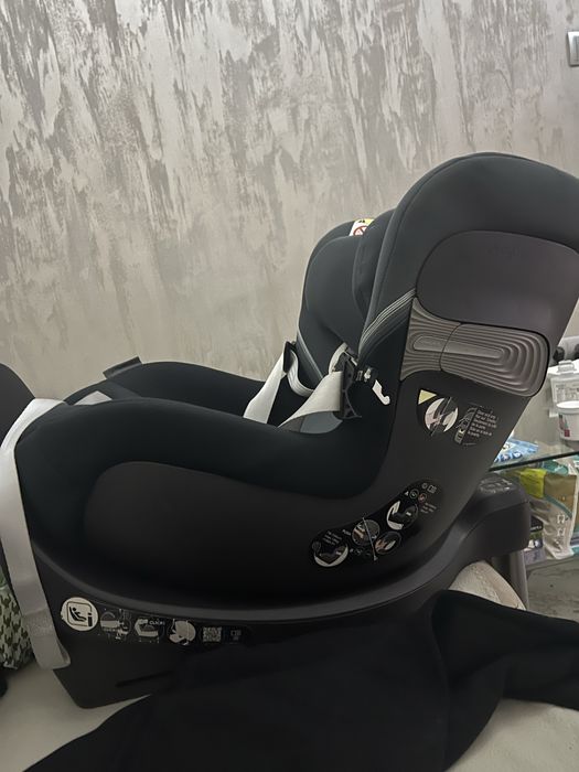 Столче Cybex Sirona S с база