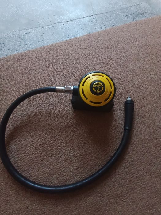 Водолазен регулатор