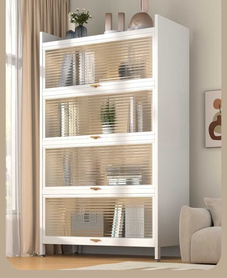 Universall devor-organayzer, buyumlarni saqlash uchun