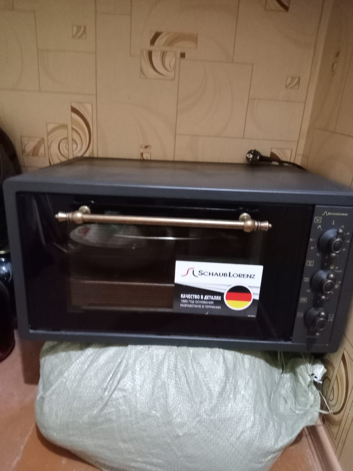 Продам духовку срочно