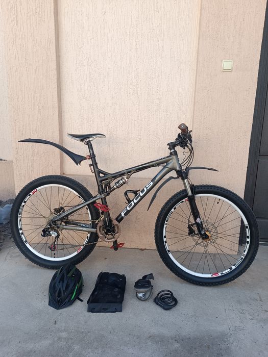 Срочно.Продаю двух падвесный валосипед FOCUS XC 300 sport pro FS.