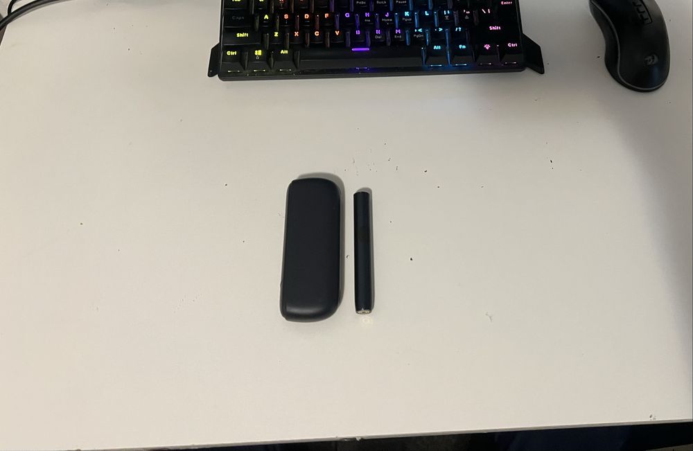 IQOS Iluma Dark Blue – stare foarte bună, second hand, preț redus