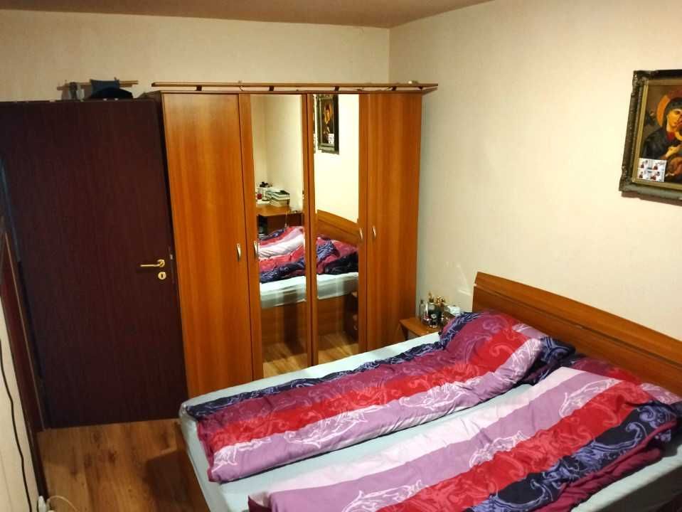 Apartament de vanzare 4 camere zona Valea Aurie