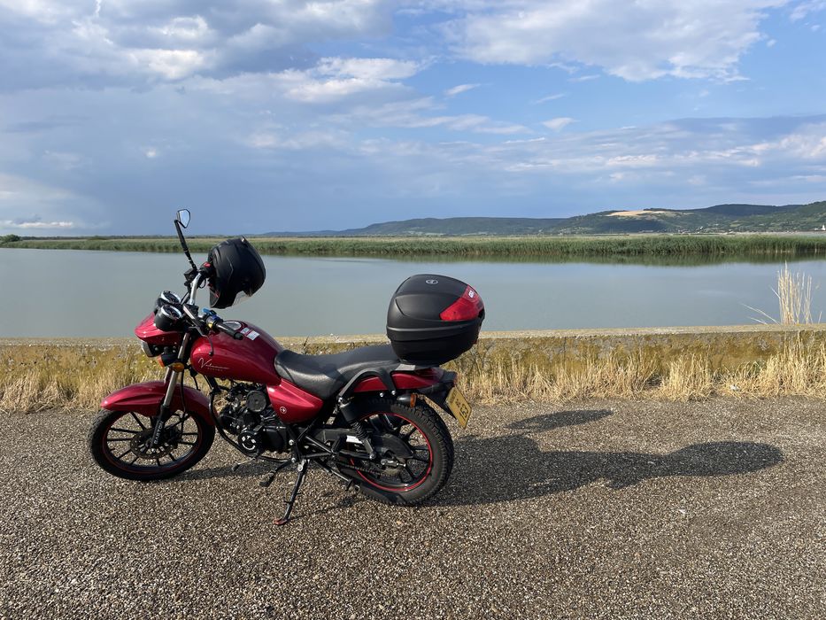 Motocicleta Barton volcano 50