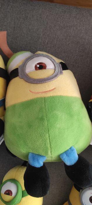 Colectie de minioni simpatici de plus, de vanzare