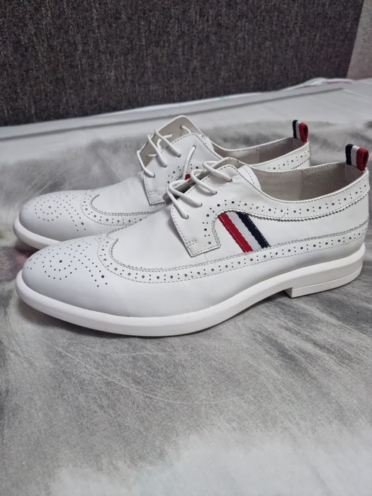 Pantofi piele noi ofertă