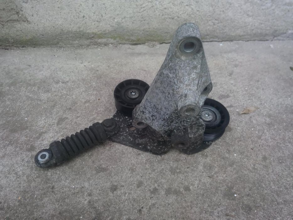 Intinzator curea ,rola intinzatoare Ford Mondeo,2000 diesel