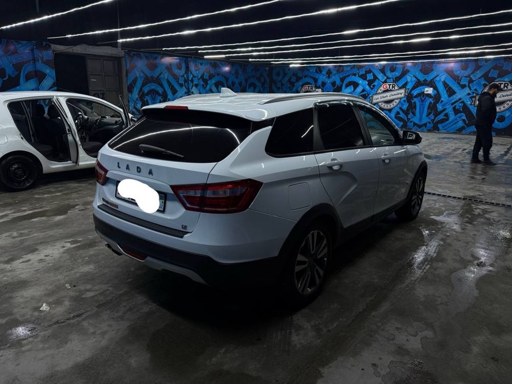 Lada vesta sw kross