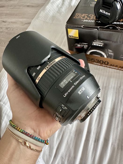Nikon DSLR D5300 18-55 VR Kit + Obiectiv Tamron 70-300