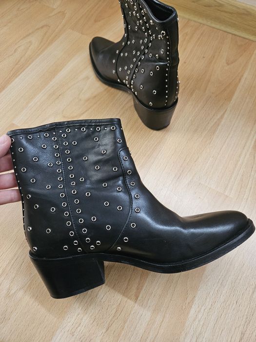 Боти и ботуши Esprit и Sacha