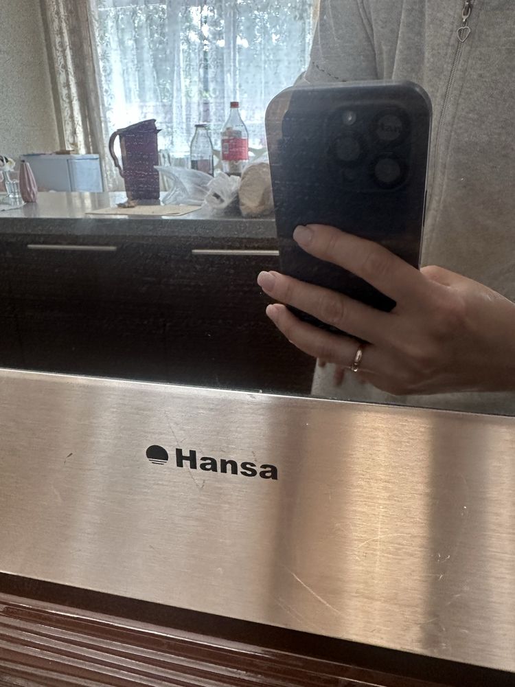 Духовой шкаф Hansa б/у полностю исправен