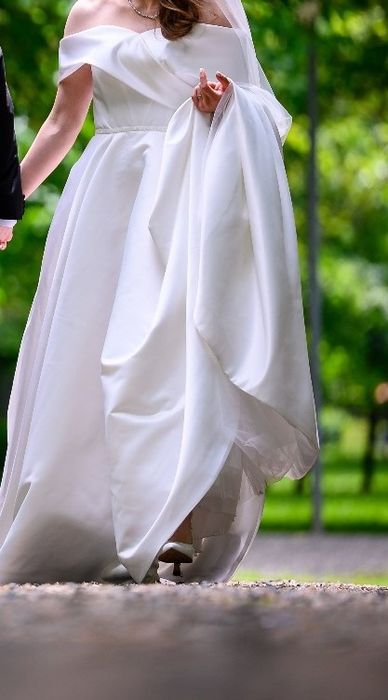 Rochie mireasa cu corset și trena 2 m