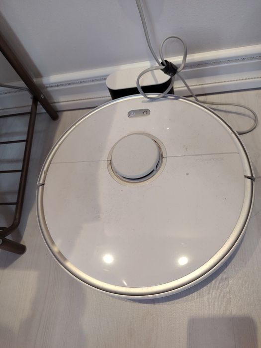 Продам робот пылесос