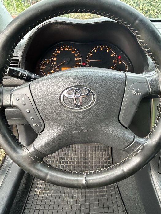Toyota Avensis benzina 1.8