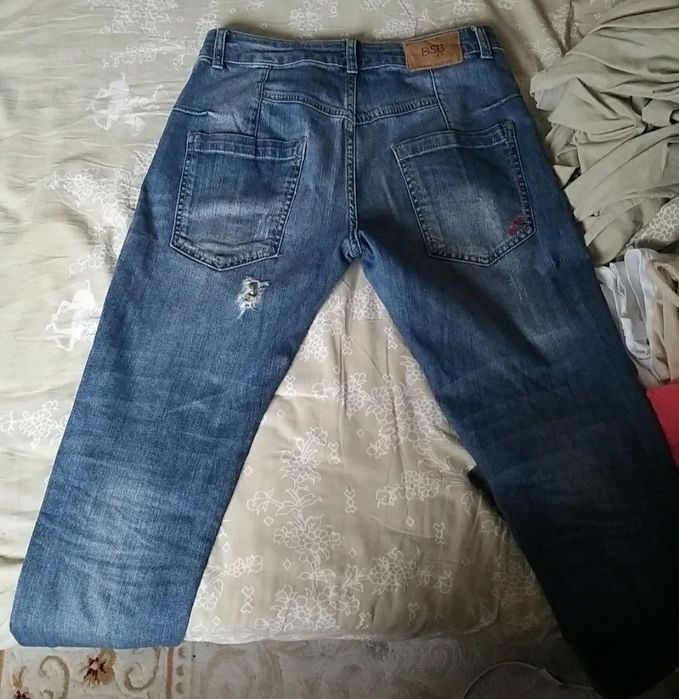 Blugi rupți lungi