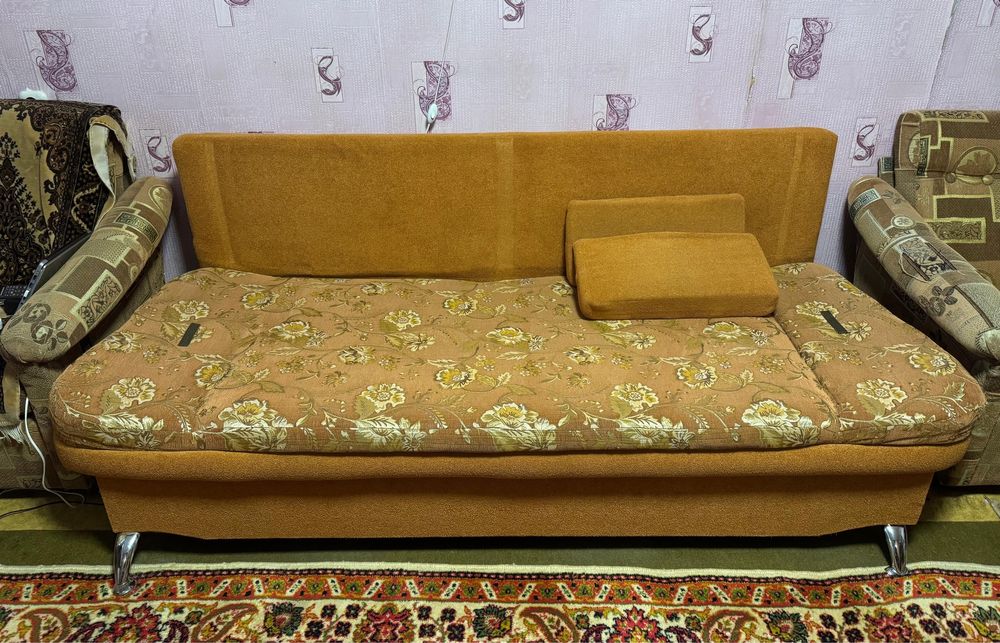 Шкаф, диван, кресла, стенка