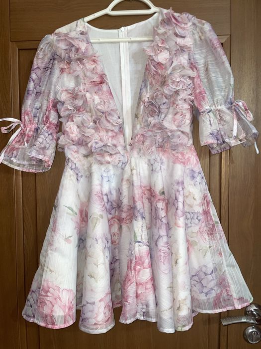 Рокля на цветя М размер