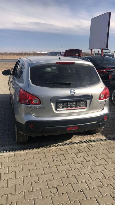 Dezmembram Nissan Qashqai 2.0 DCI 4x4 Aut an fabr. 2007