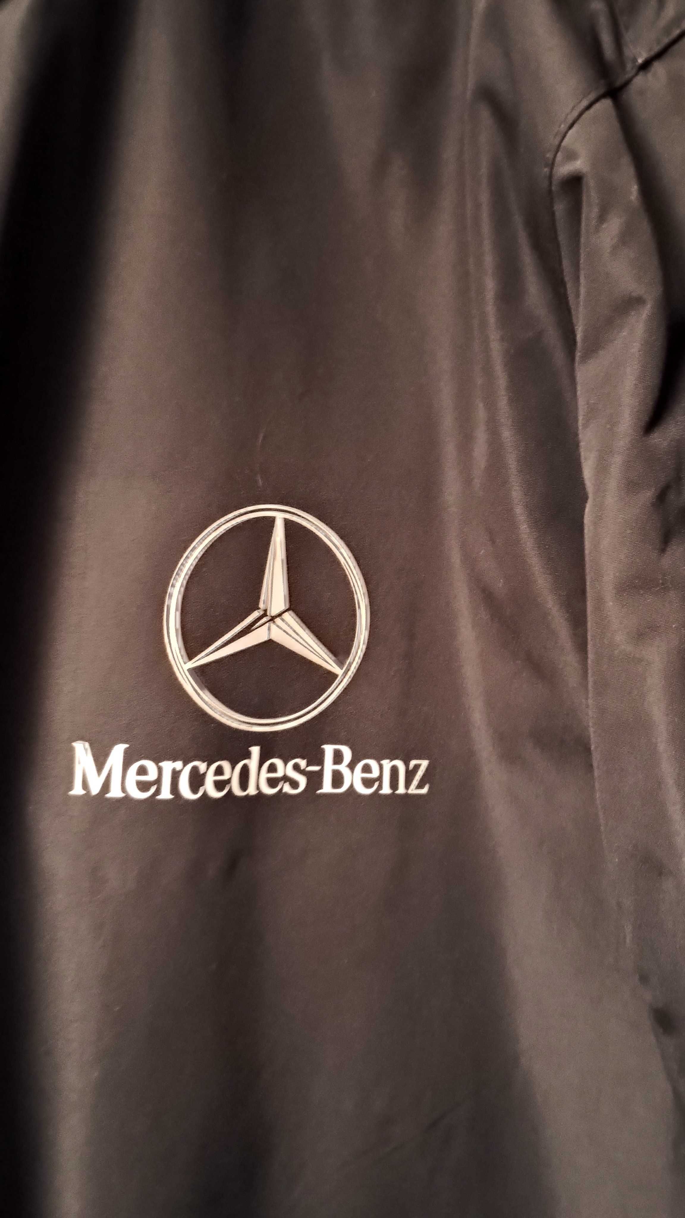 яке Mercedes BENZ -AMG