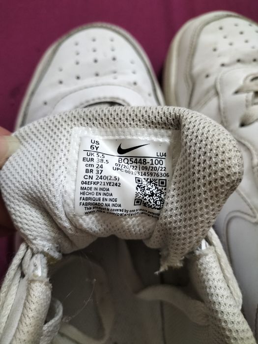 Adidași Nike mărimea 38,5