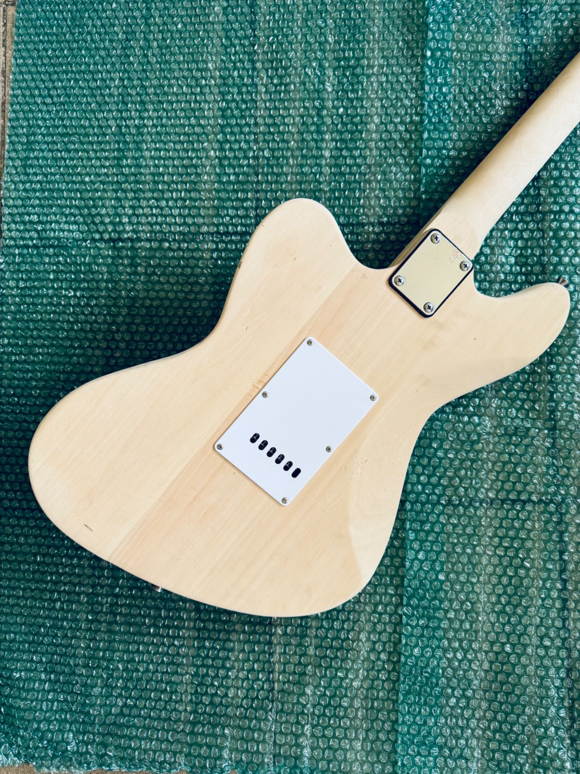 Chitara electrica Guitarworks Offset DIY Electric Guitar Kit