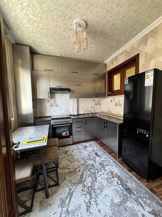 3 xonali kvartira sotuvda