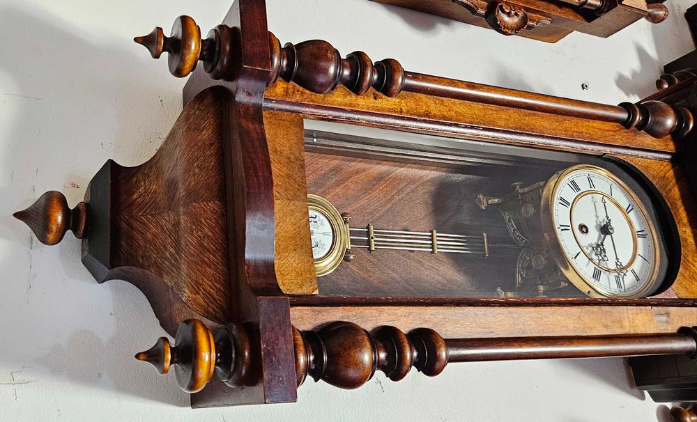 Ceas de perete cu pendula - mut