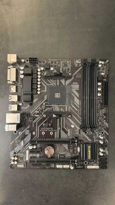 Placa de baza Gigabyte B450M DS3H V2 – Socket AM4, mATX