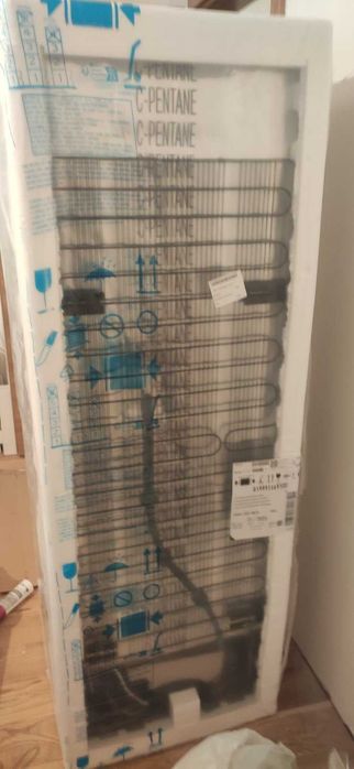 Чисто нов хладилник с фризер за вграждане RAKALL от IKEA, 5г. гаранция