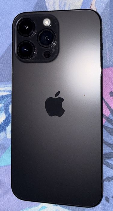 Продам Айфон 14 про макс
