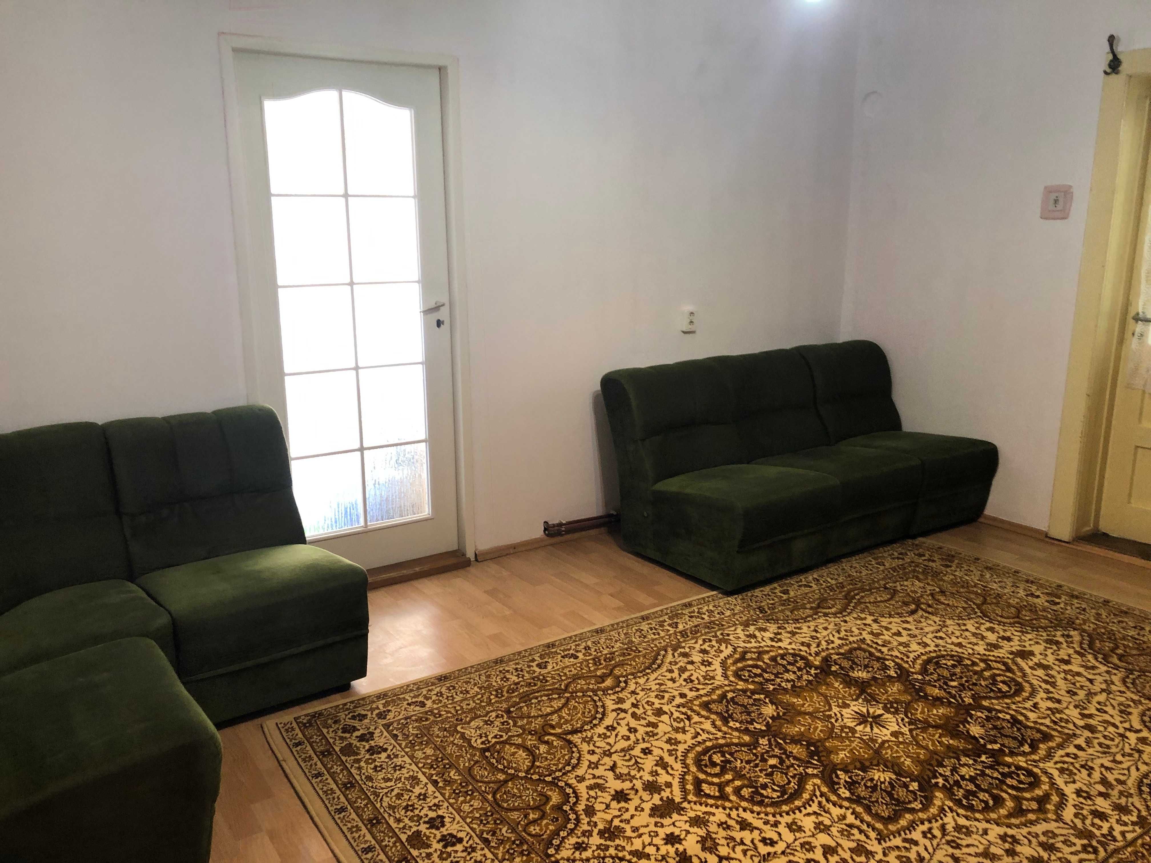 Casă de vănzare cu teren
