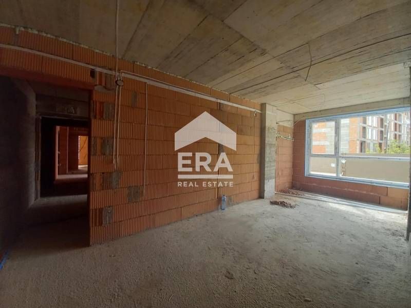 ЕРА Вива продава двустаен апартамент в новострояща се жилищна сграда в