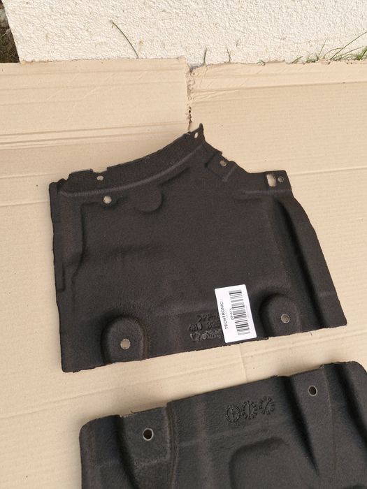 Scut Lateral stanga dreapta Audi A8 NOI 2010-2017
