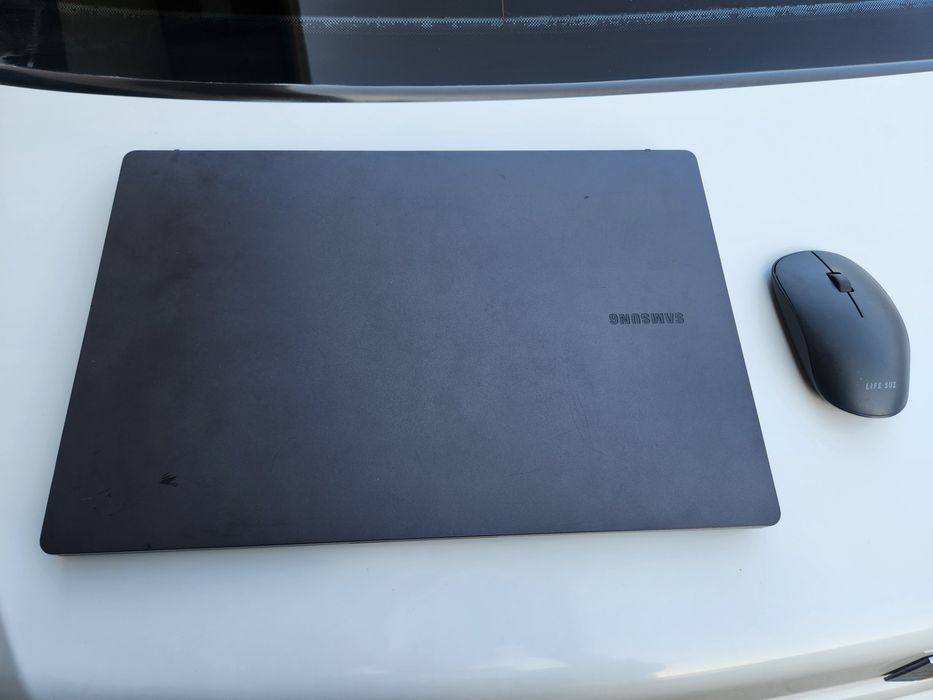 Samsung core i3 12th 16/256 GB