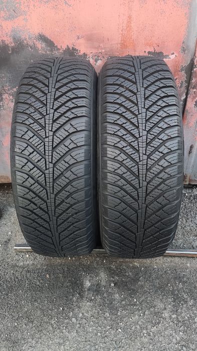 2бр. всесезонни гуми 185/65/14 Kumho Solus
7.1мм
dot22
Много добро със