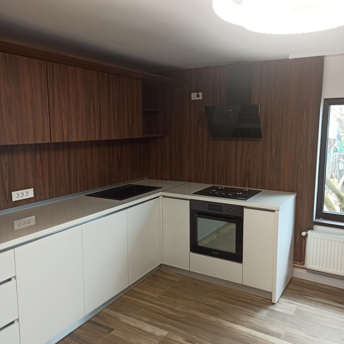 Execut mobila la comanda